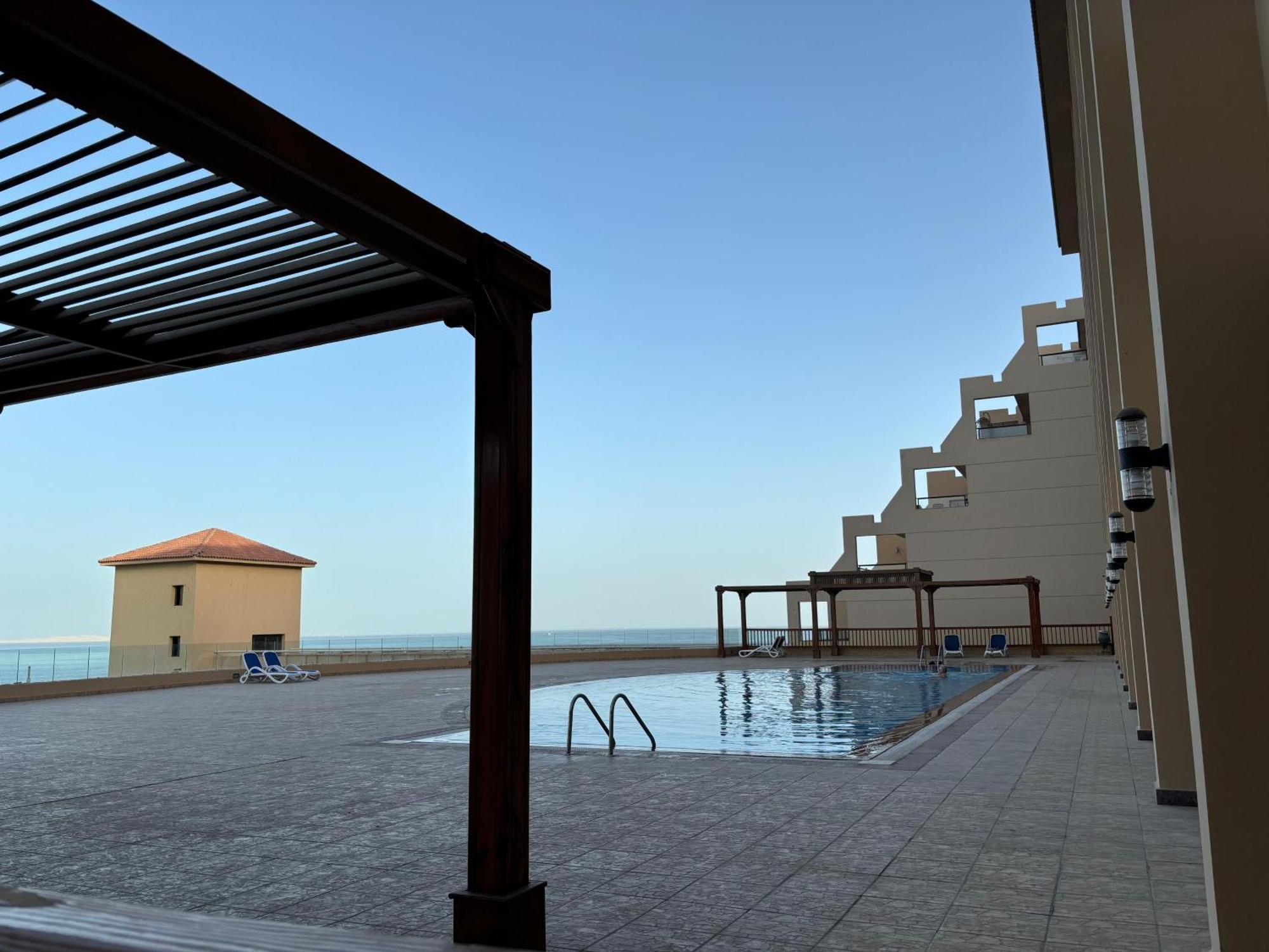 Apartment Modern With Private & Pool
